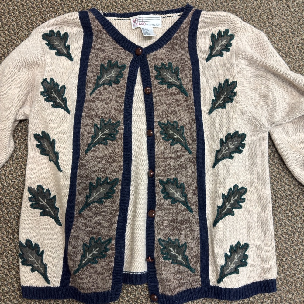 Milano Cream and Navy Leaf‎ Pattern Cardigan